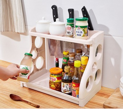 Kitchen shelving unit for storing cooking supplies