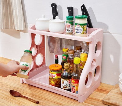 Kitchen shelving unit for storing cooking supplies